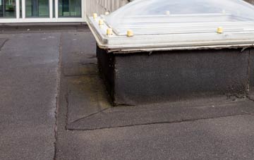 disadvantages of No Mans Land flat roofs